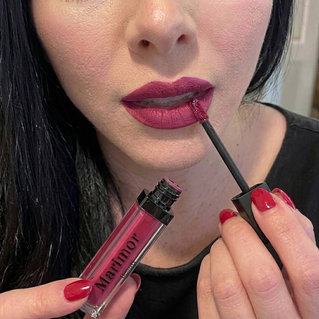 The Mesmerizing Elegance of the "Doorprize" dark pink Lipstick